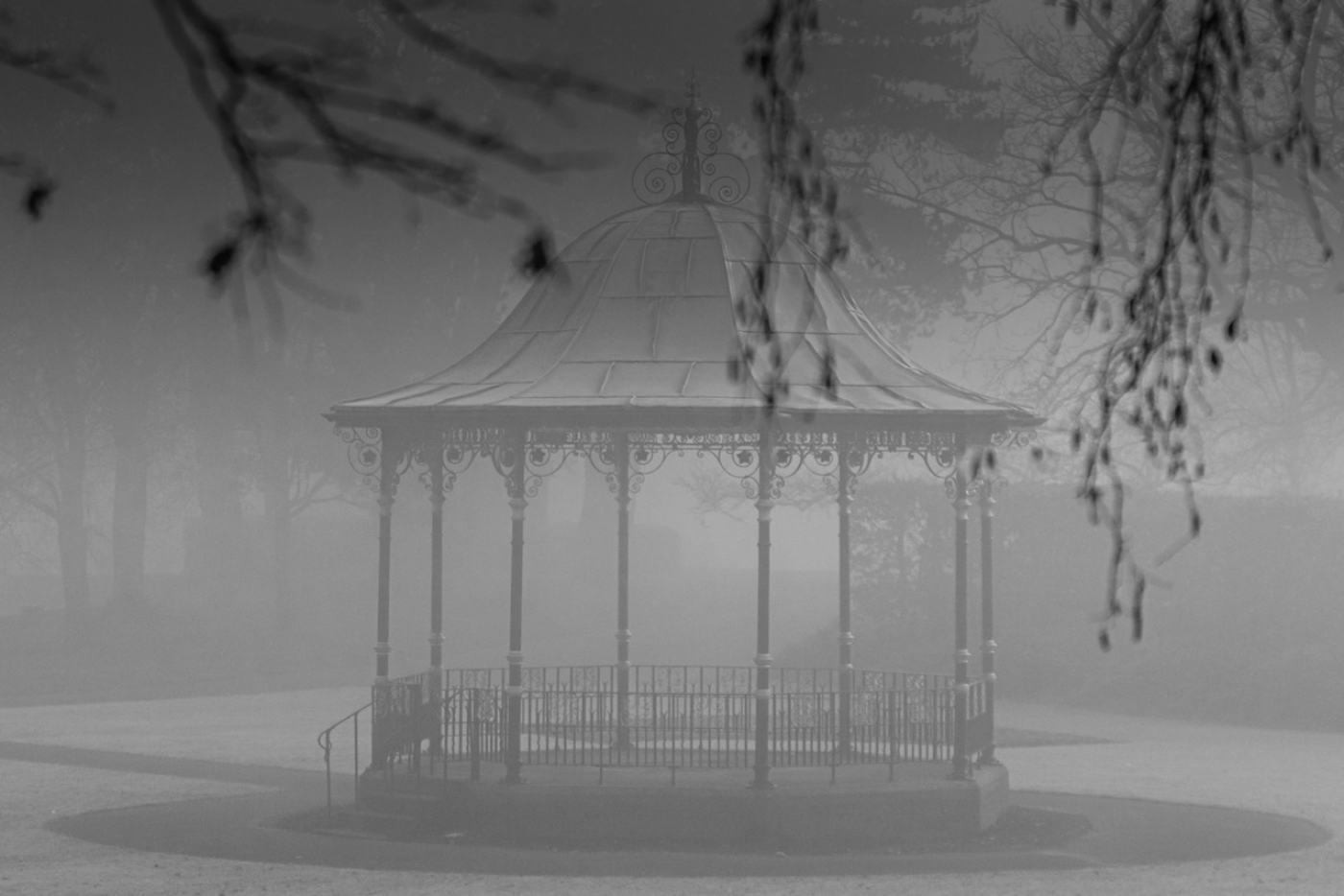 misty-bandstand-by-graham-morgan