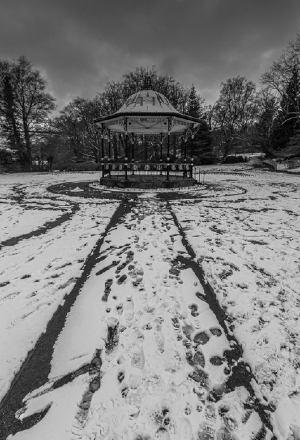 winter-bandstand-by-graham-morgan